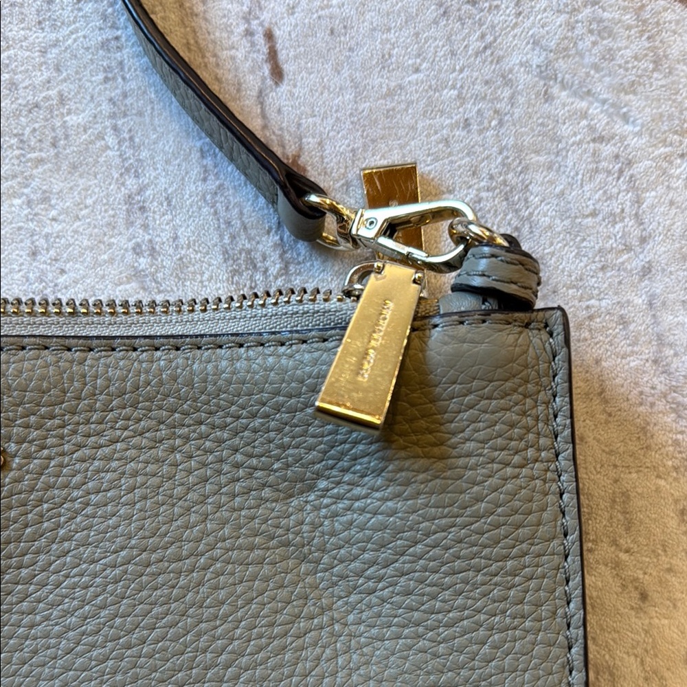 Michael Kors Olive Green Crossbody Bag - Picture 3 of 7